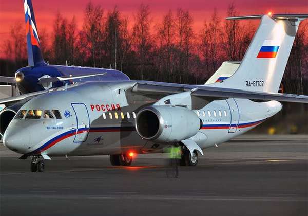 Ан-148 пассажирский реактивный самолет