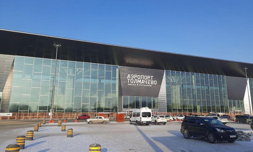 Стоянка и парковка в аэропорту Толмачево в 2023 - где можно бесплатно или платно оставить авто