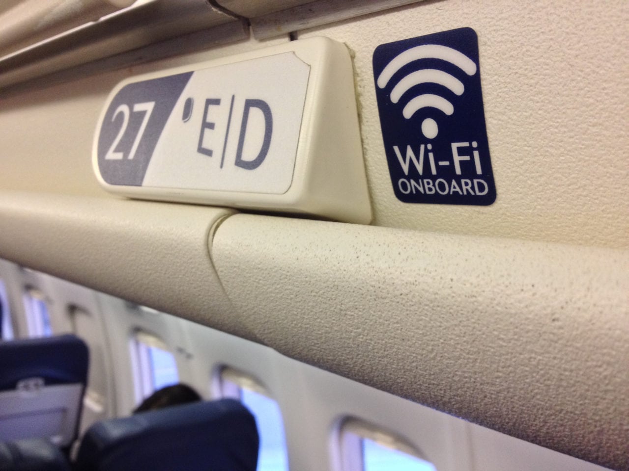 Можно ли пользоваться интернетом в самолете?