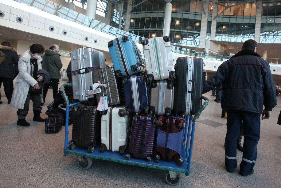 Багажные тележки в аэропорту Шереметьево