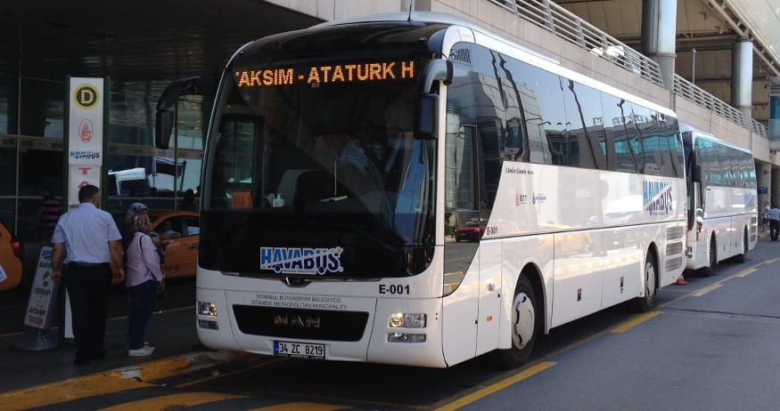 Из аэропорта Сабиха Гекчен до центра Стамбула на автобусе Havabus.
